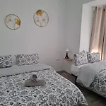Centrum F Apartment *